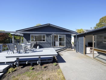 49 Queens Avenue, Waikuku Beach, Waikuku Beach