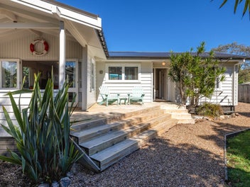 19 Manuka Road, Waiheke Island , Waiheke Island