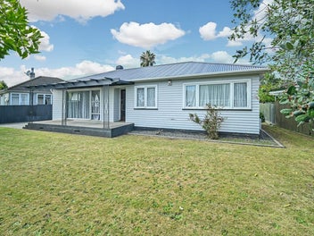 1105 Cunningham Crescent, Mayfair, Hastings