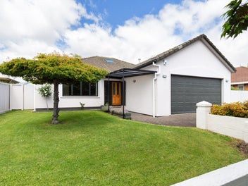 18 Devon Street, Glenholme, Rotorua