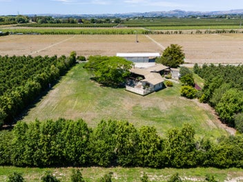 16 Nicholl Road, Twyford, Hastings