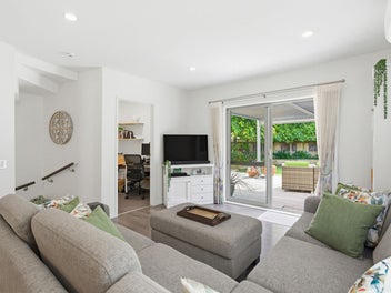 7/21 Hunters Park Drive, Three Kings, Auckland