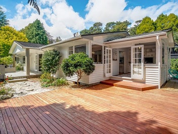 22 Freemans Way, Pinehaven, Upper Hutt