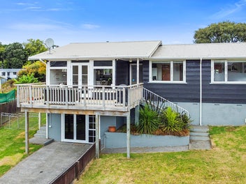 3 Granby Place, Westown, New Plymouth