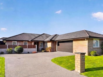 14 Castellina Drive, Karaka, Papakura