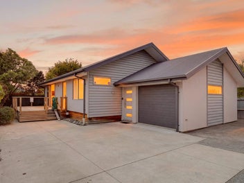 2/110 Hills Road, Edgeware, Christchurch
