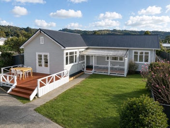 10 Elizabeth Avenue, Heretaunga, Upper Hutt