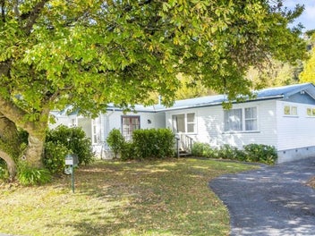 14 Molloys Road, Te Marua, Upper Hutt