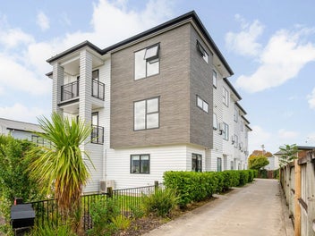 4/16 May Street, Hamilton East, Hamilton