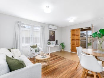 10A Main Road, Titahi Bay, Porirua