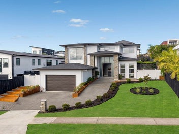 13 Angiangi Crescent, Beachlands, Auckland