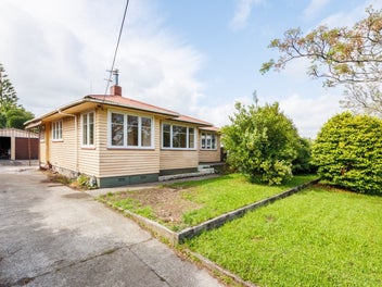 15 Peters Avenue, Cloverlea, Palmerston North