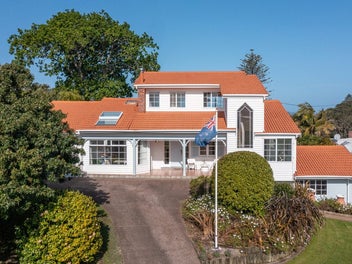 111 Deep Creek Road, Torbay, Auckland