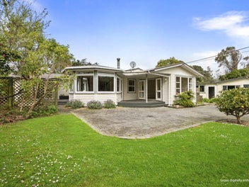 393 Aokautere Drive, Palmerston North
