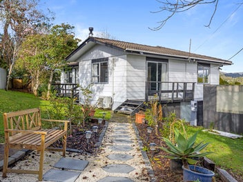 5 Wallace Road, Ranui, Auckland