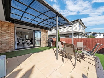 42 Arrowsmith Drive, Flat Bush, Auckland