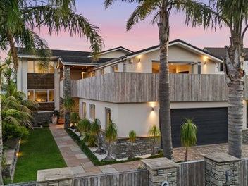 31 Beechwood Road, Rothesay Bay, Auckland