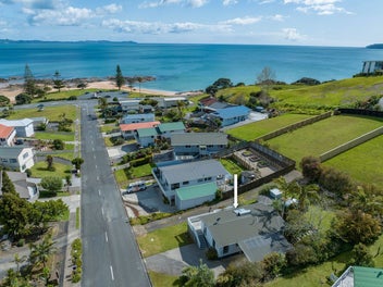 38 Stratford Drive, Cable Bay, Cable Bay