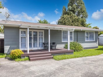 16B Wilson Street, Hamilton East, Hamilton