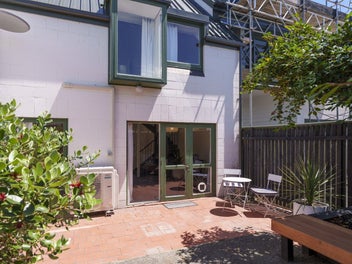 9/24 Shrewsbury Street, Merivale, Christchurch