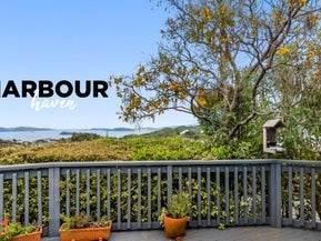 224 Dowse Drive, Maungaraki, Lower Hutt
