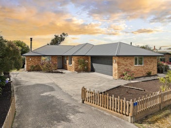 11 Palmer Place, Taieri Beach, Taieri Beach