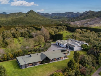 32 Julian Road, Onemana, Whangamata