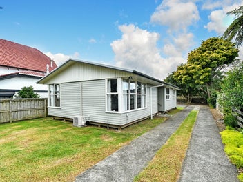 15 Racecourse Road, Waiuku, Waiuku