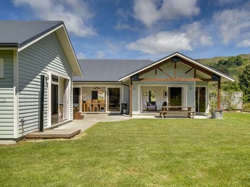 23 Waipuka Road, Waimarama, Havelock North