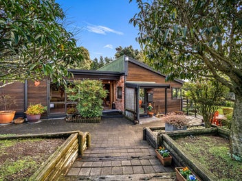 158 Puketitiri Road, Poraiti, Napier