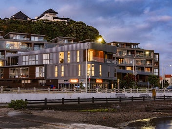 H201/326 Evans Bay Parade, Hataitai, Wellington