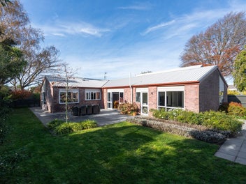 41A Winters Road, Redwood, Christchurch