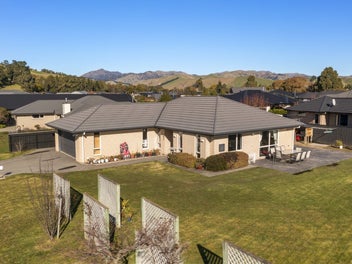 8 Grigg Drive, Witherlea, Blenheim