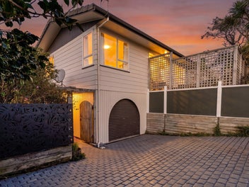 279 Mitchell Street, Brooklyn, Wellington