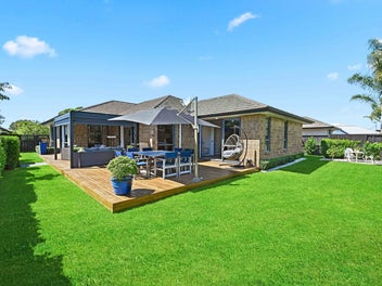 50 Darjon Drive, Huntington, Hamilton