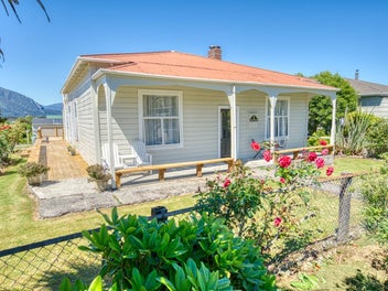 55 Ahau Street, Moana, Moana