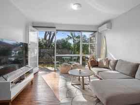 8/77 Old Lake Road, Narrow Neck, Auckland