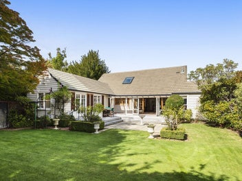 48 Memorial Avenue, Ilam, Christchurch