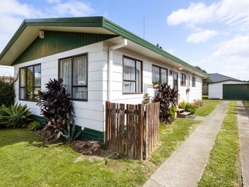 19 Elmwood Crescent, Pukete, Hamilton