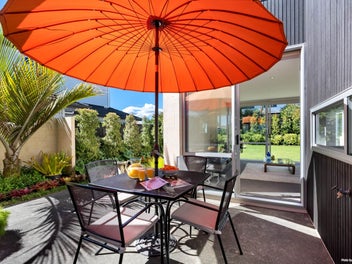 38 Pine Harbour Parade, Beachlands, Auckland