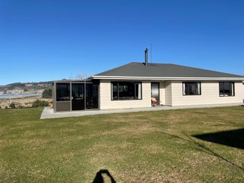 12 Okahau Terrace, Warrington, Waikouaiti