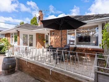 1/231 Eskdale Road, Birkenhead, Auckland
