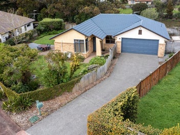 93 Burswood Drive, Burswood, Auckland