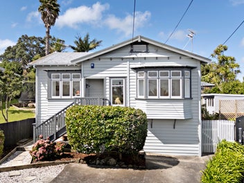 7 Quadrant Road, Onehunga, Auckland