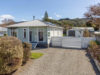 31 Johnston Street, Featherston, Featherston