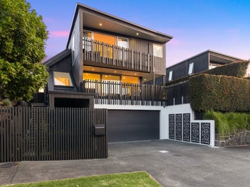 1 Kanuka Street, Point Chevalier, Auckland