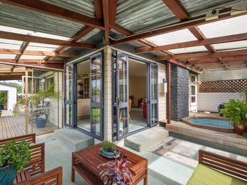7 Parakai Avenue, Parakai, Helensville