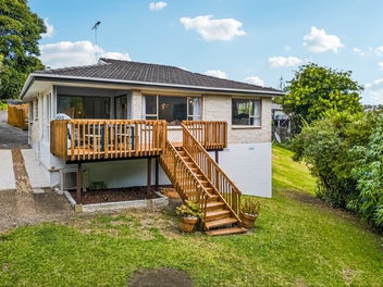2/69 Glencoe Road, Browns Bay, Auckland