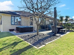 5 Galloway Crescent, Pyes Pa, Tauranga