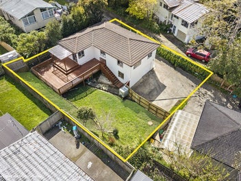 16 Dunraven Place, Torbay, Auckland